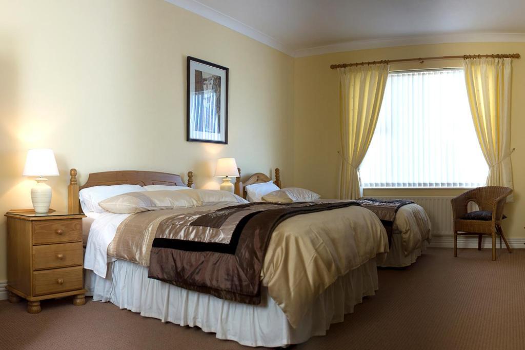 Grove House 4*
